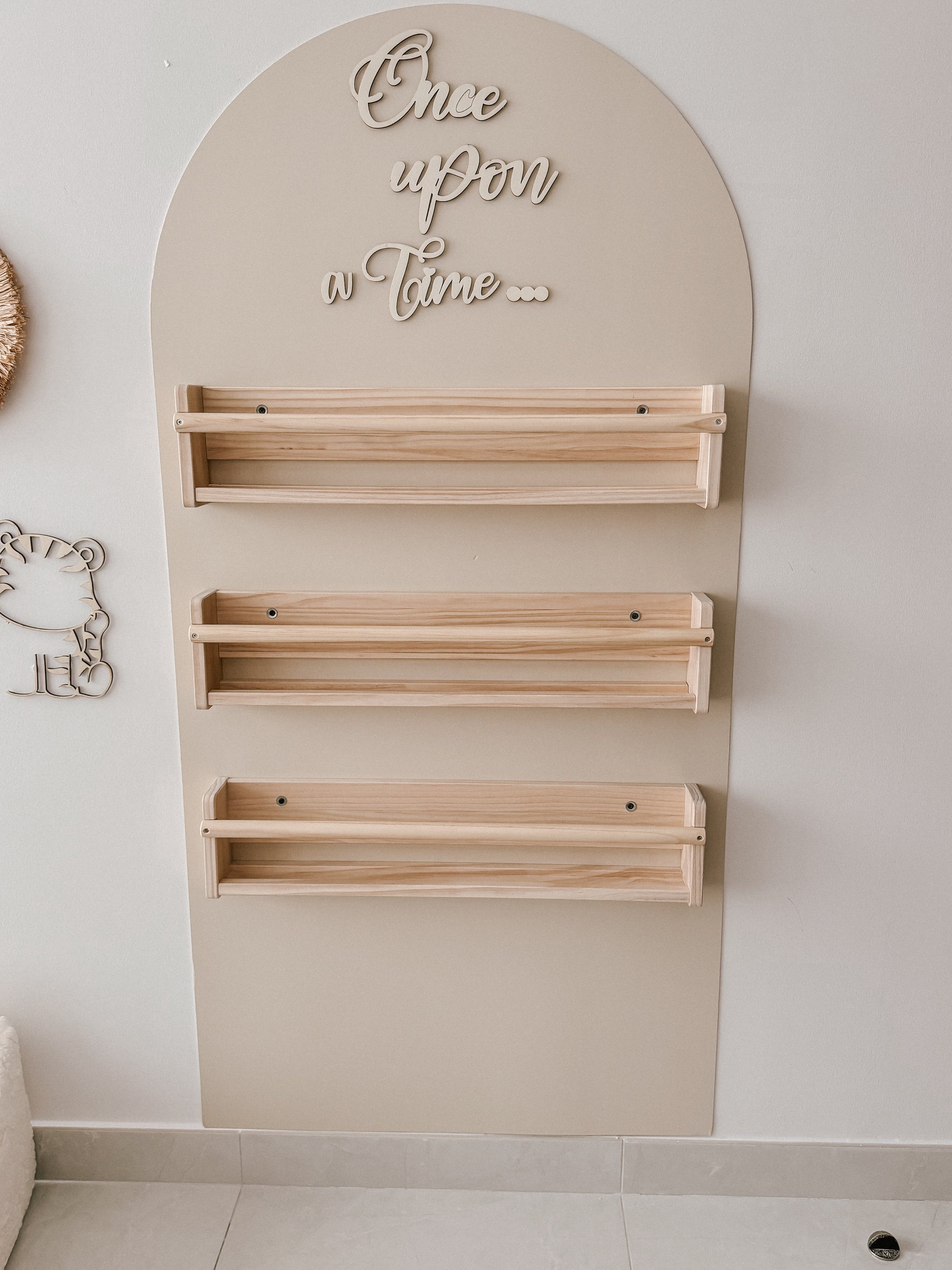 Arched Wall Reading Corner Set (includes wall decal, shelving, sofa, and decorative sign)